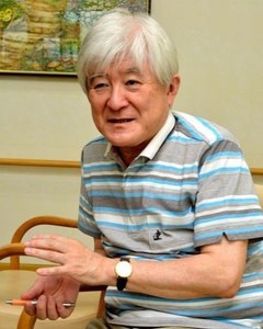 小笠原望_肖像_トリミング.jpg